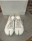 MASON MARGIELA LOW TOP TABI SNEAKER ‘WHITE’