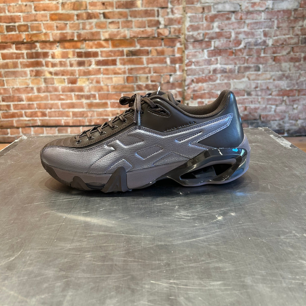 0AE92E04-3EBF-46E5-86A0-