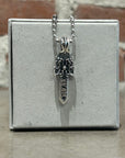 DEAL DESIGN KG DAGGER MED NECKLACE ‘SILVER’