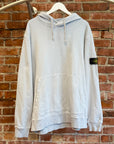 STONE ISLAND CLASSIC PATCH PULLOVER HOODIE ‘POWDER BLUE’