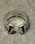 CHROME HEARTS LARGE SCROLL BANNER RING ‘SILVER’