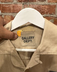 GALLERY DEPT. ART THAT KILLS WORK SHIRT ‘SAND’