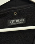 VETEMEMES X ROUGH SIMMONS SS22 NLDW CLOSER PARKA ‘BLACK’