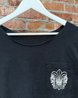CHROME HEARTS VINTAGE NYC EXCLUSIVE FLEUR POCKET TEE ‘BLACK’