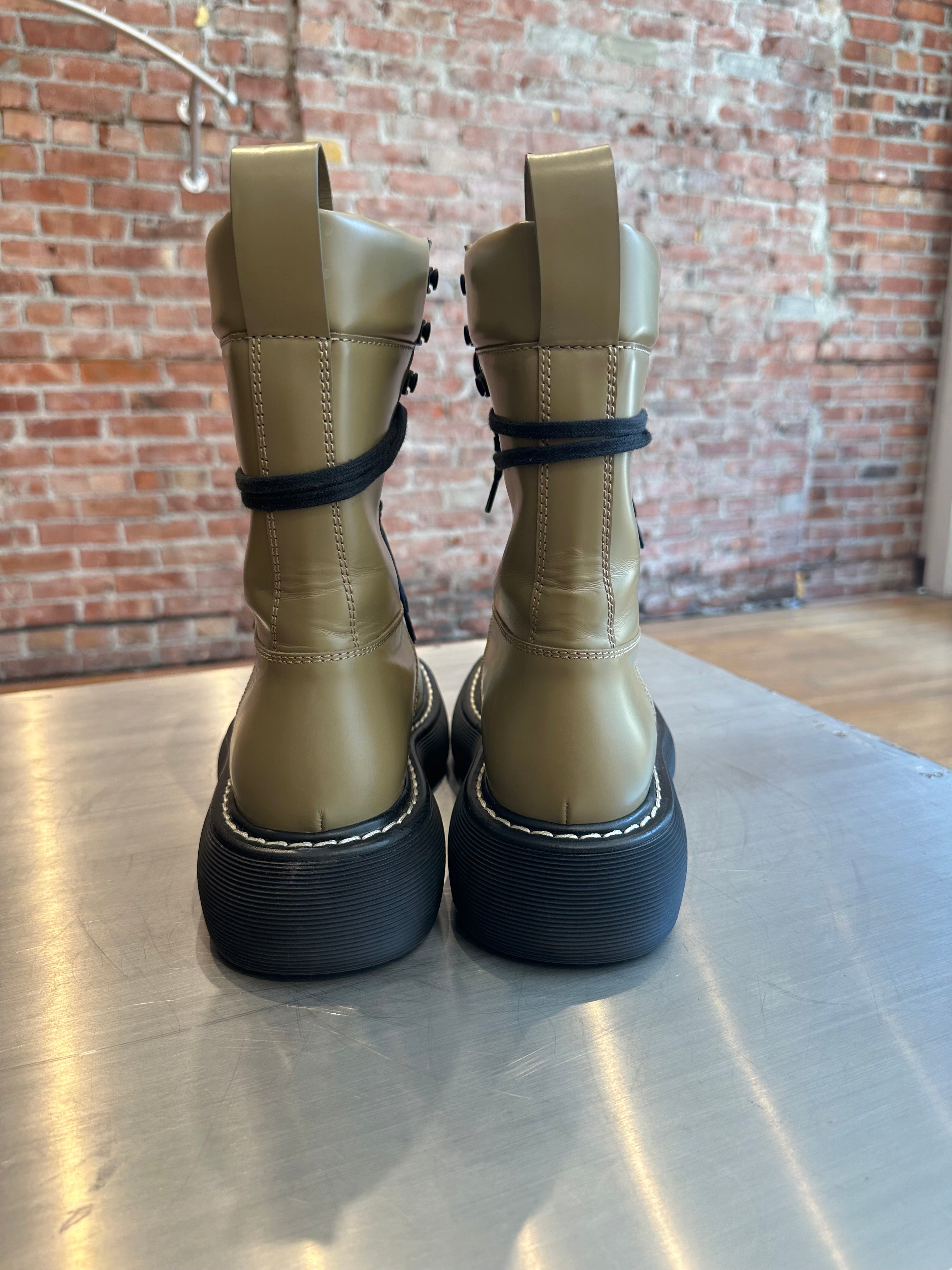 靴 Bottega veneta BOTTEGA VENETA SWELL BOOTS 'OLIVE' – Sadō Room