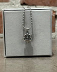 DEAL DESIGN LILY TOP FLEUR SML NECKLACE ‘SILVER’