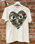 CDG PLAY CAMO HEART TEE ‘WHITE’