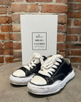 MAISON MIHARA MOLDED LOW SNEAKER ‘BLACK’