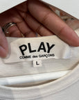 COMME DES GARÇON PLAY REVERSE LOGO TEE ‘WHITE’