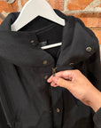 VETEMEMES X ROUGH SIMMONS SS22 NLDW CLOSER PARKA ‘BLACK’
