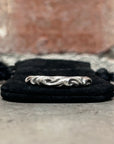 CHROME HEARTS SCROLL BAND RING ‘SILVER’