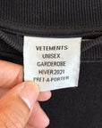 VETEMENTS TAPE LOGO CREWNECK ‘BLACK’