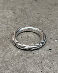 CHROME HEARTS SCROLL BAND RING ‘SILVER’