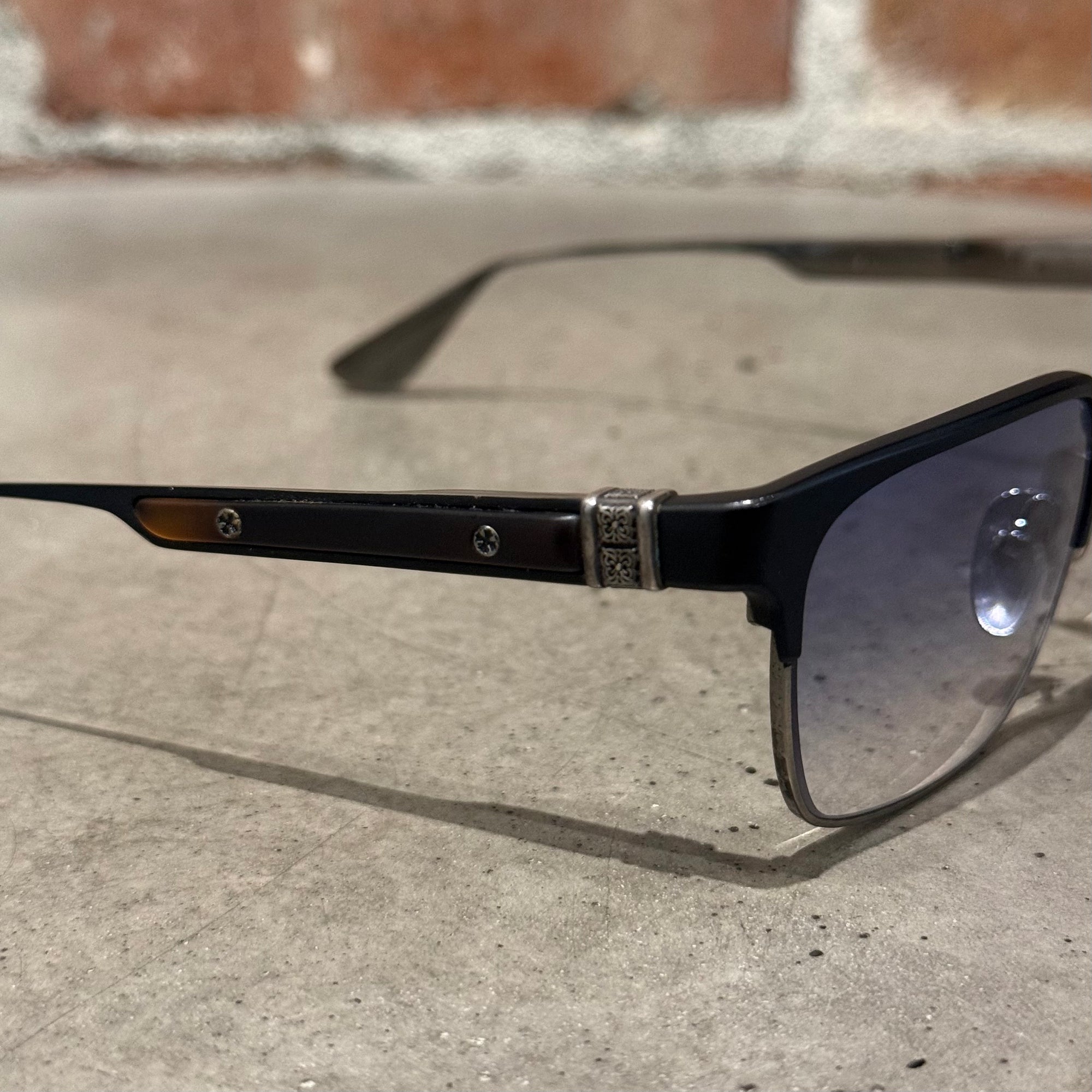 CHROME HEARTS INSTAPOUND SUNGLASSES ‘SILVER’
