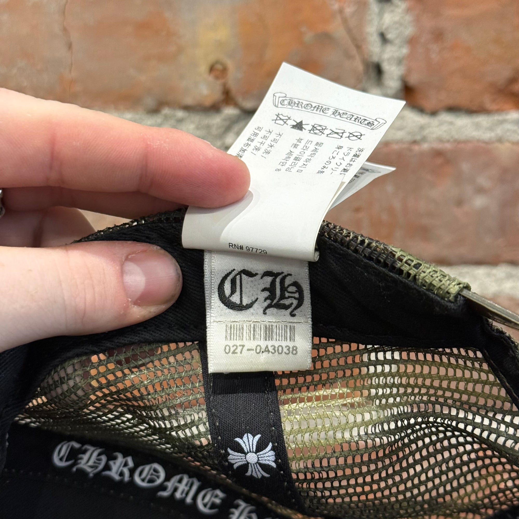 CHROME HEARTS CH TRUCKER HAT ‘CAMO’