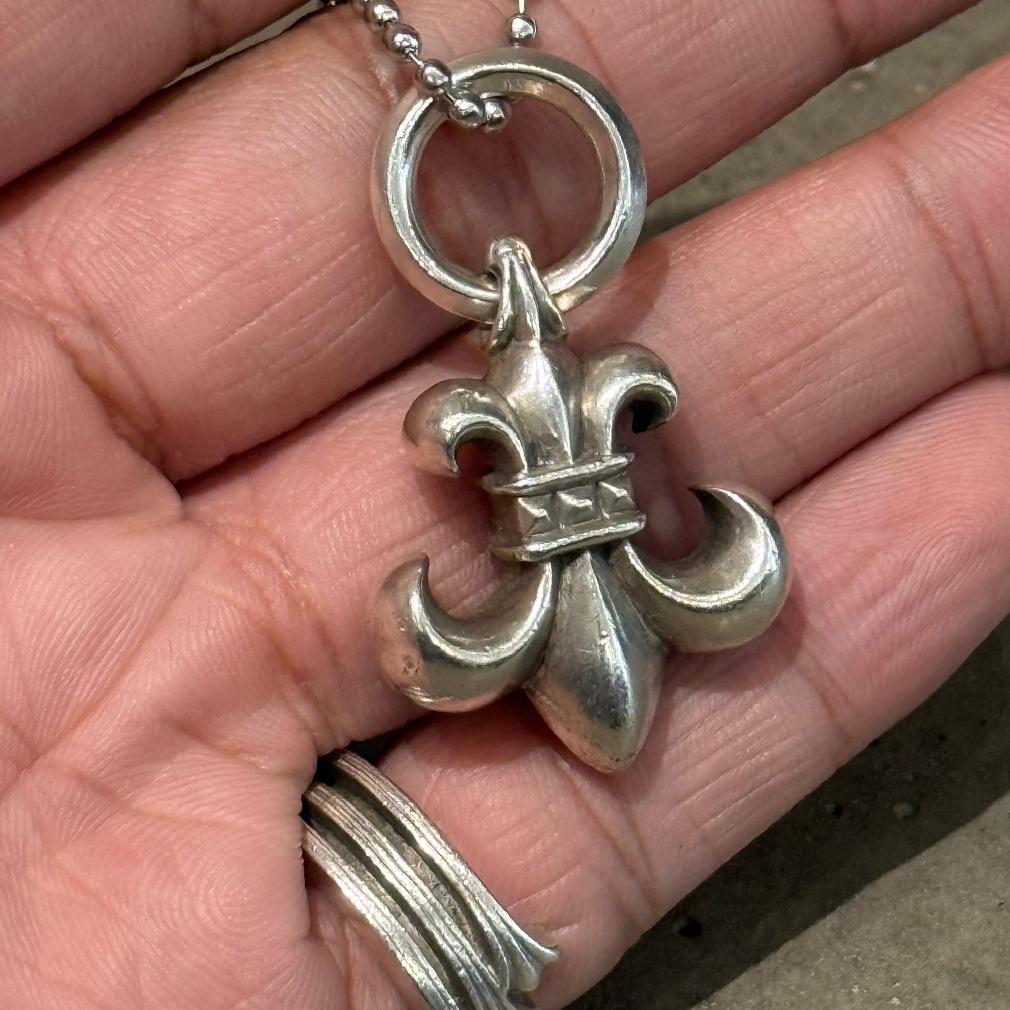 CHROME HEARTS BS FLEUR NECKLACE ‘SILVER’