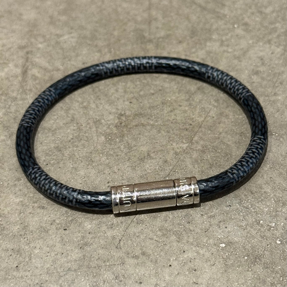 LOUIS VUITTON DAMIER LEATHER KEEP IT BRACELET ‘BLACK’