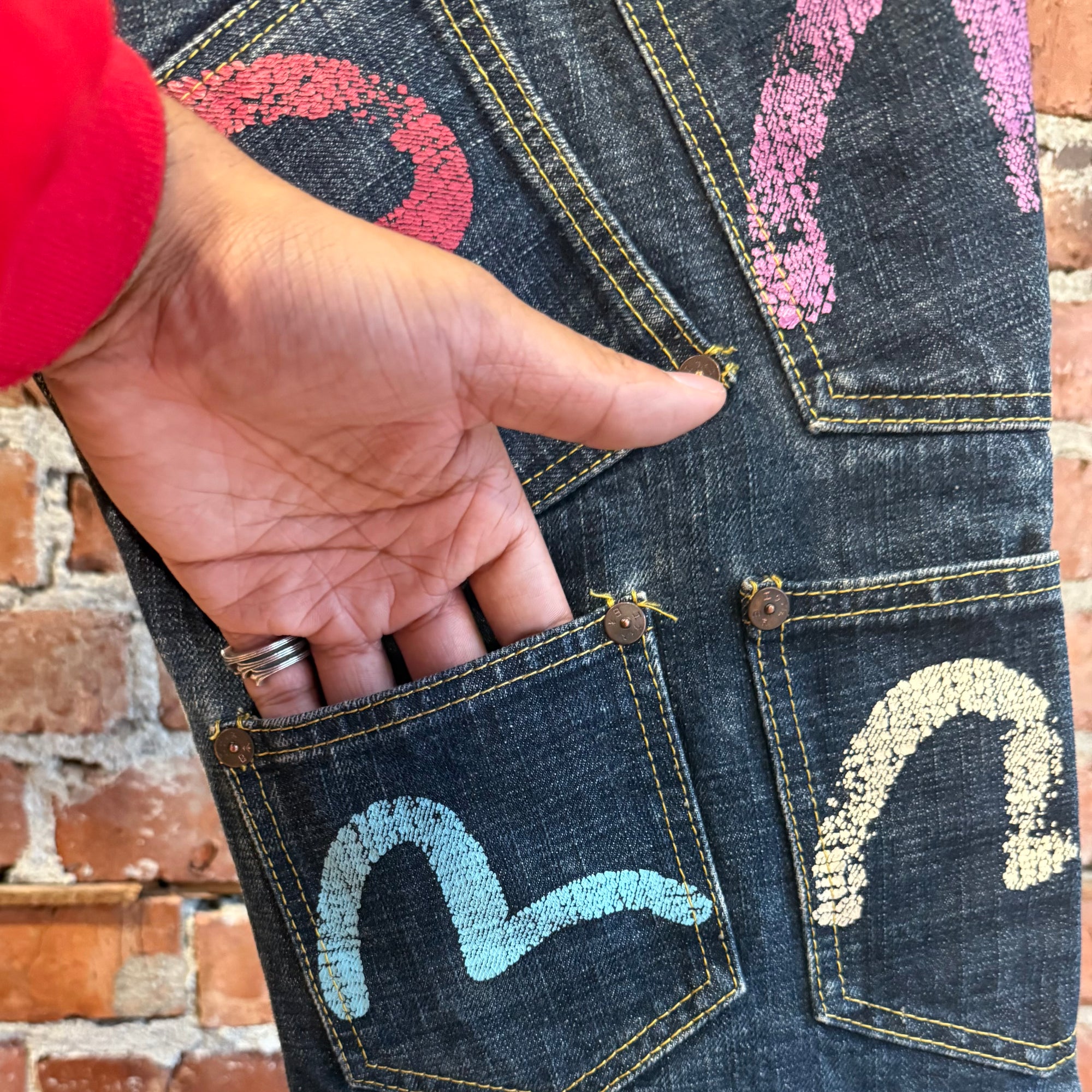 EVISU MULTI-POCKET BLACK TAGGED DOUBLE GULL DENIM JEANS ‘MULTI’