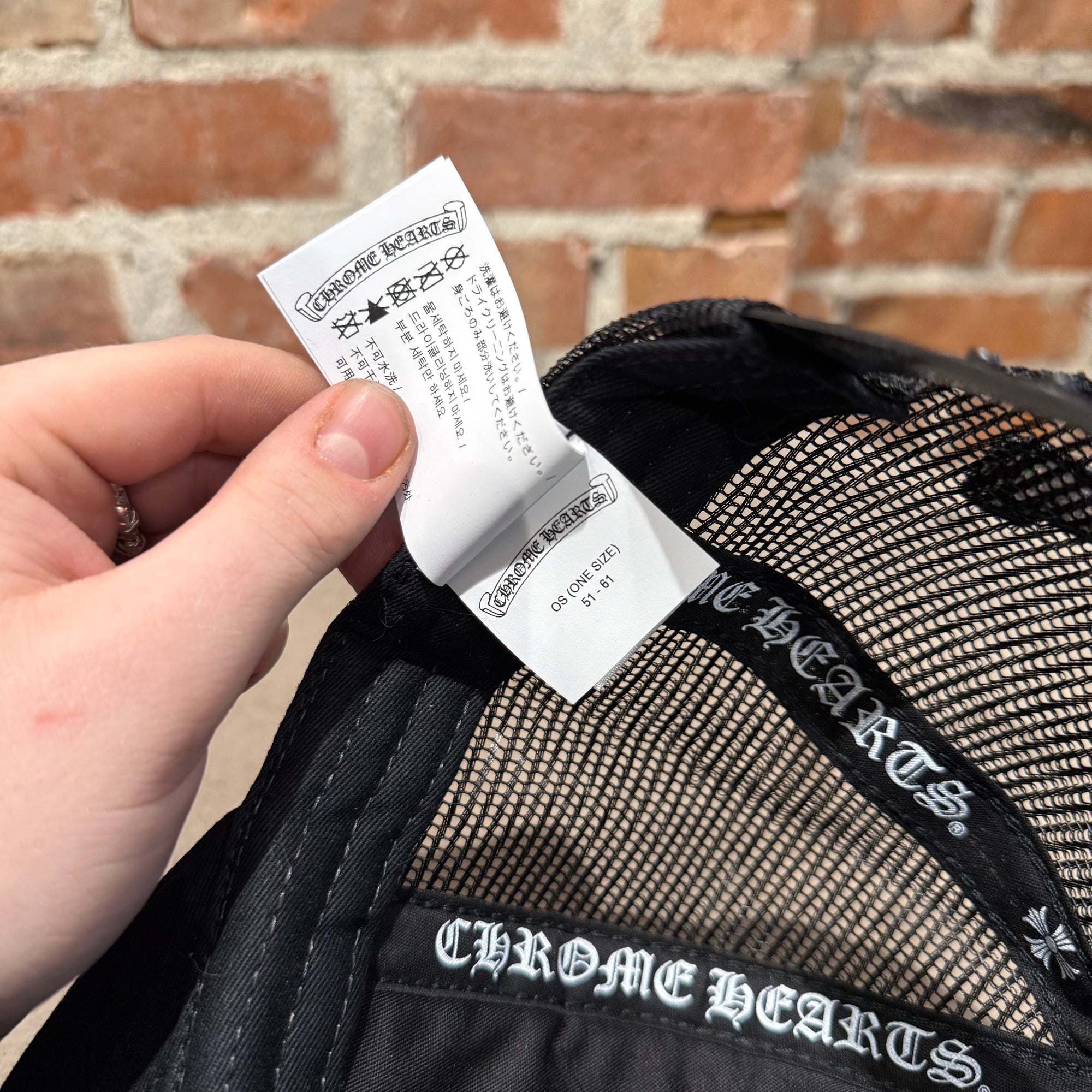 CHROME HEARTS TRIPLE PONY HAIR CROSS PATCH TRUCKER ‘BLACK’