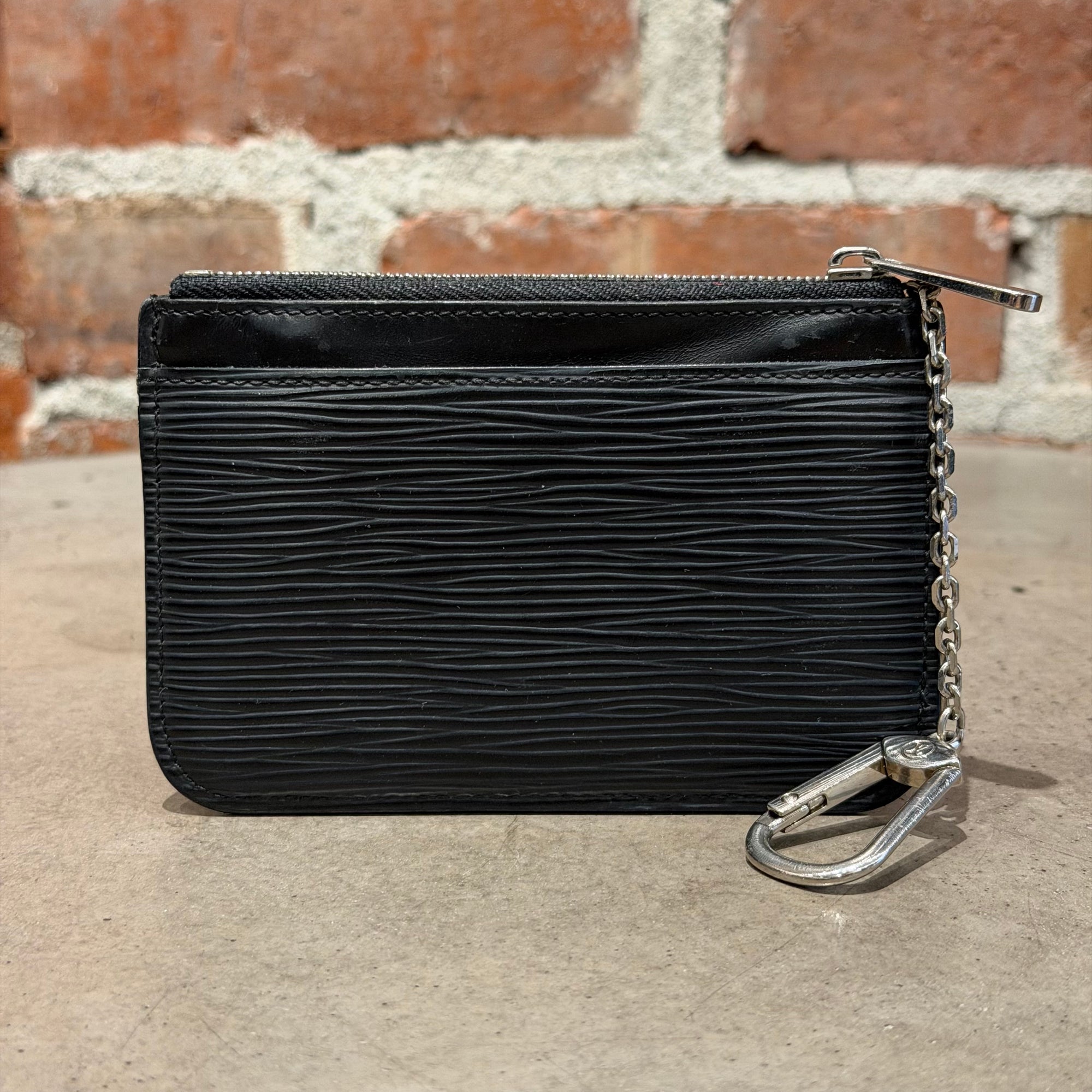 LOUIS VUITTON EPI LEATHER CHAIN CARDHOLDER ‘BLACK’