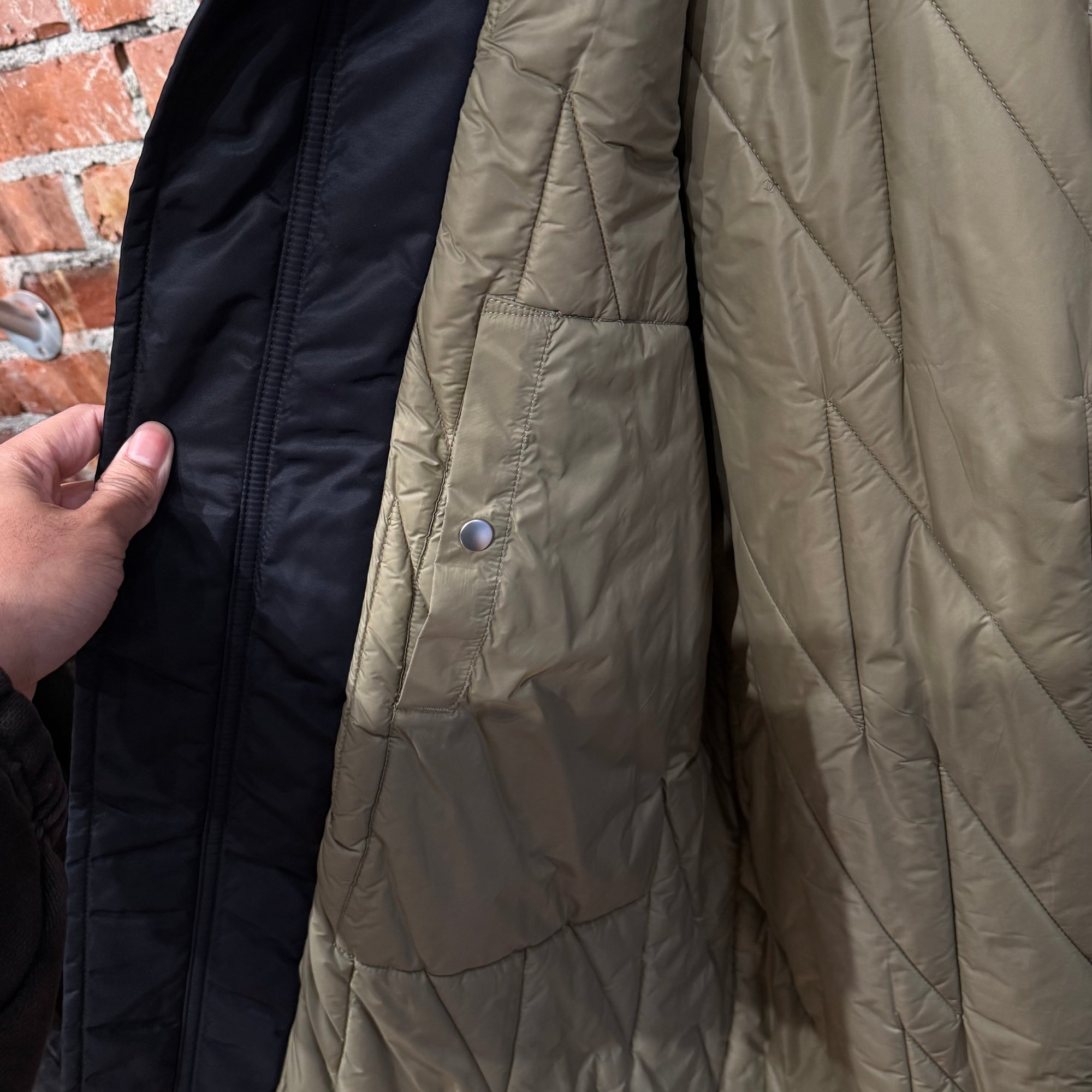 RICK OWENS FISHTAIL PARKA ‘BLACK’