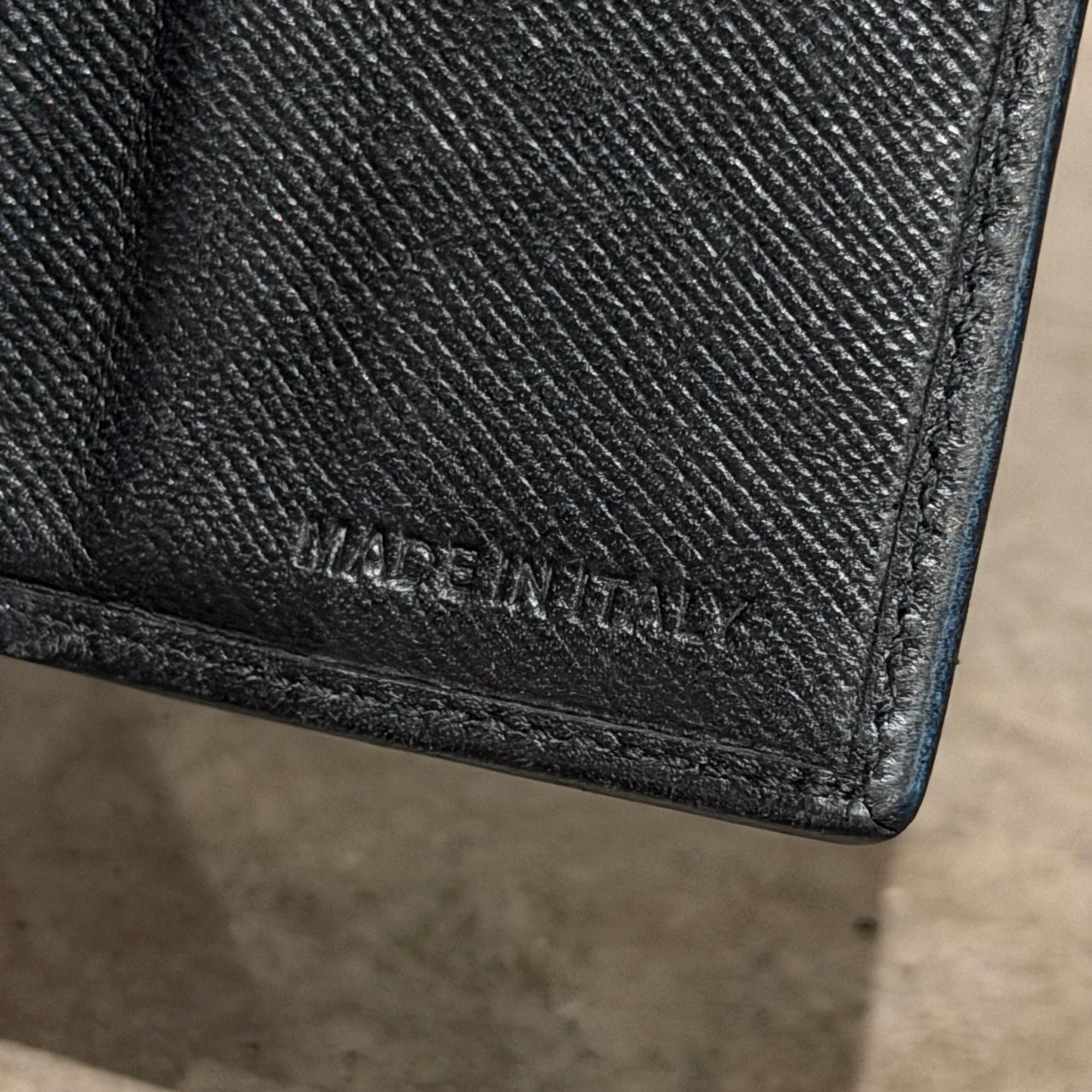 PRADA BADGE SNAP BIFOLD WALLET ‘BLACK’