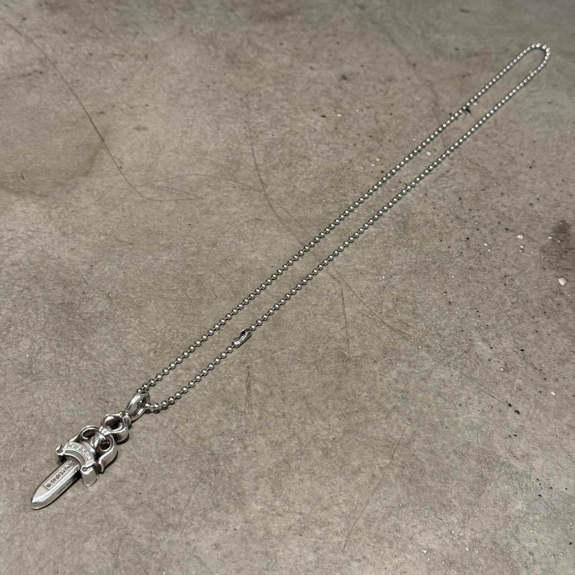 CHROME HEARTS DOUBLE DAGGER NECKLACE ‘SILVER’