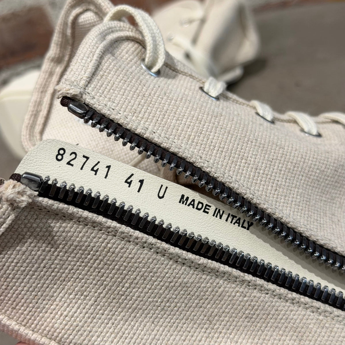 RICK OWENS DRKSHDW HEAVY CANVAS RAMONE SNEAKERS ‘NATURAL/MILK’