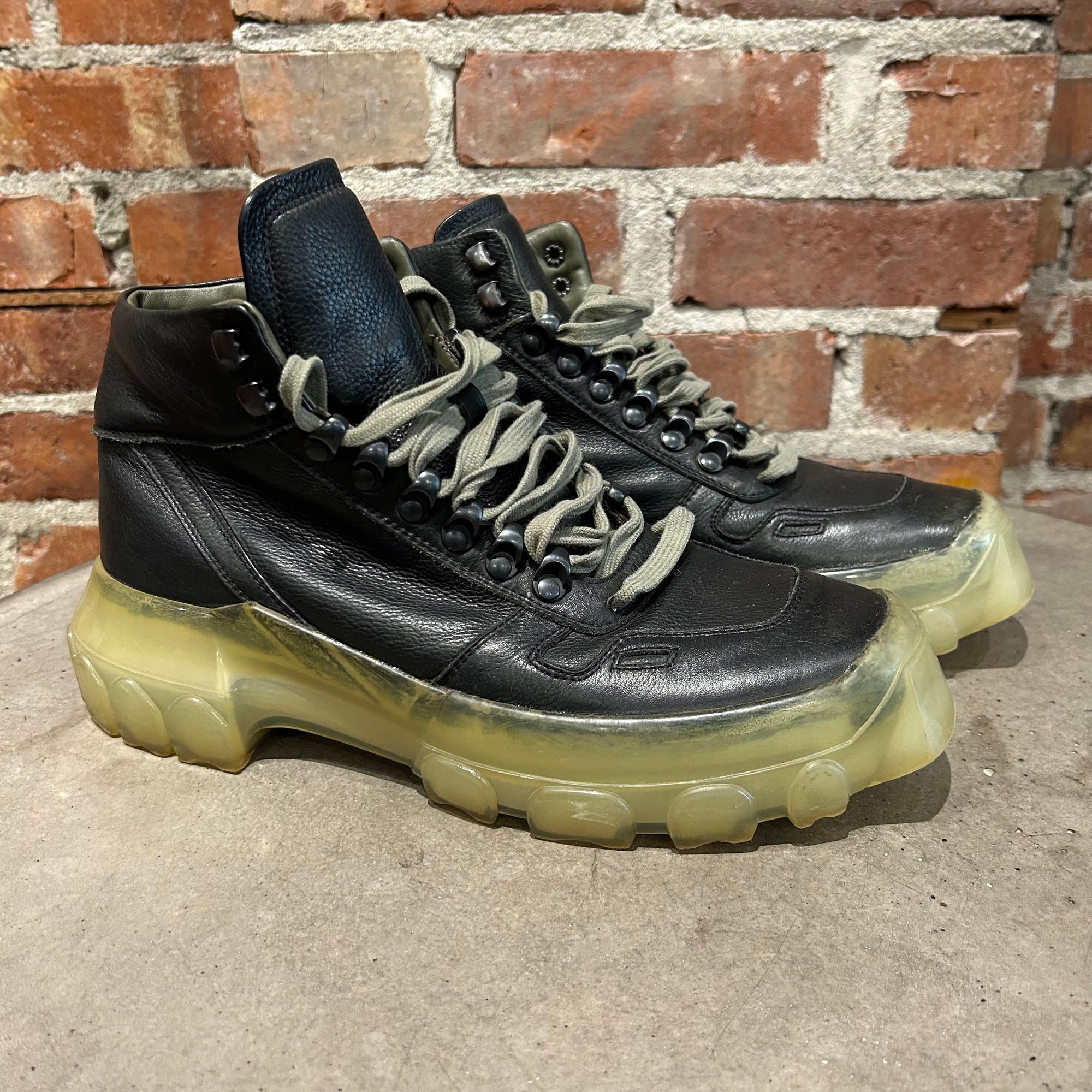 RICK OWENS TRANSPARENT TRACTOR LOW BOOTS ‘BLACK’