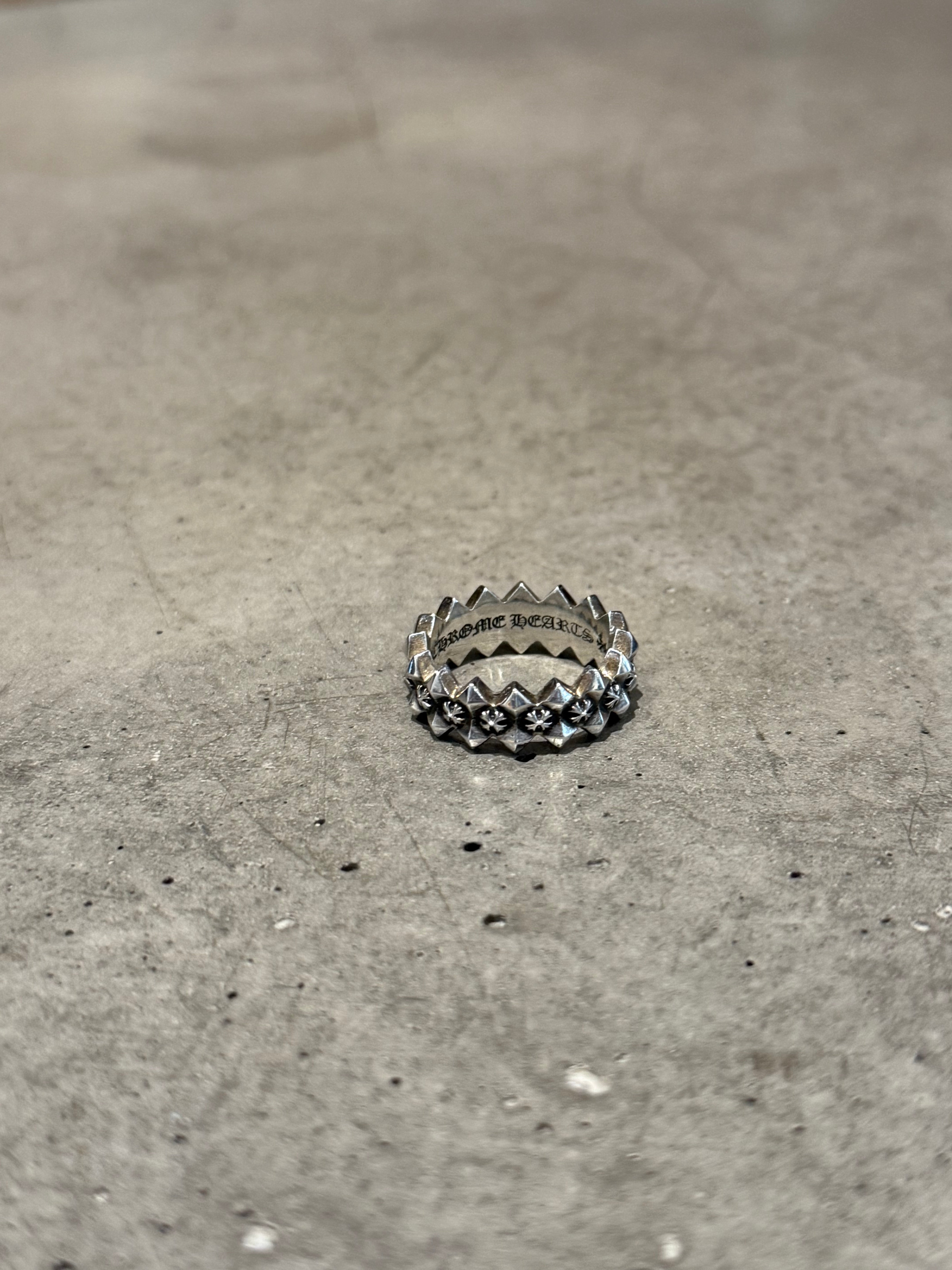 【正規品】ChromeHearts リング　PYRAMIDPLS SLV クロムハーツ シルバーリング 正規品】ChromeHearts リング