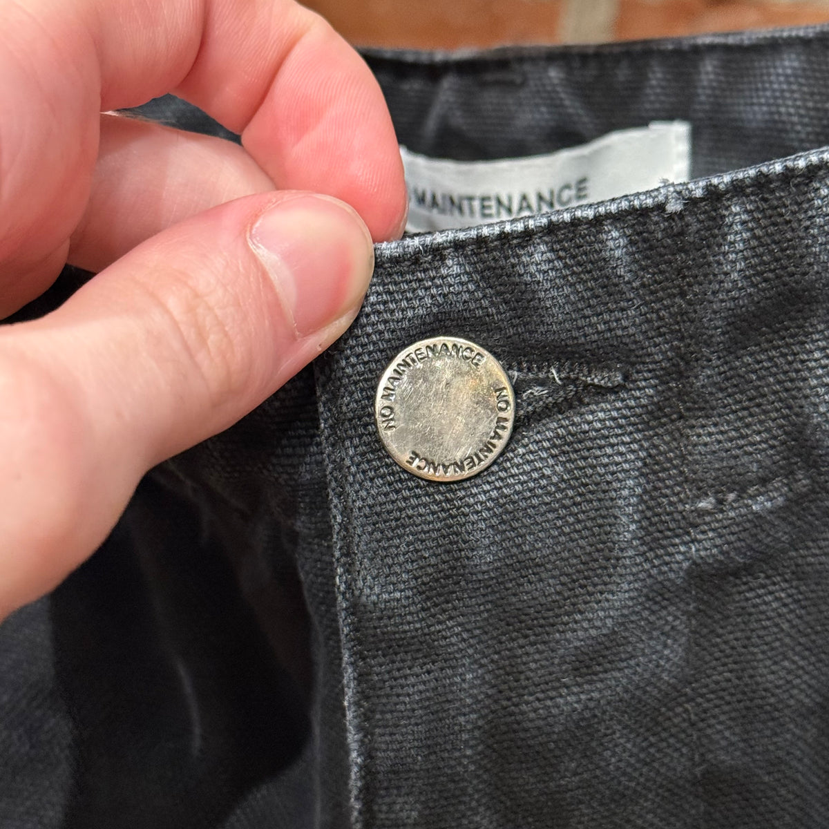 NO MAINTENANCE CARGO PANTS ‘WASHED BLACK’