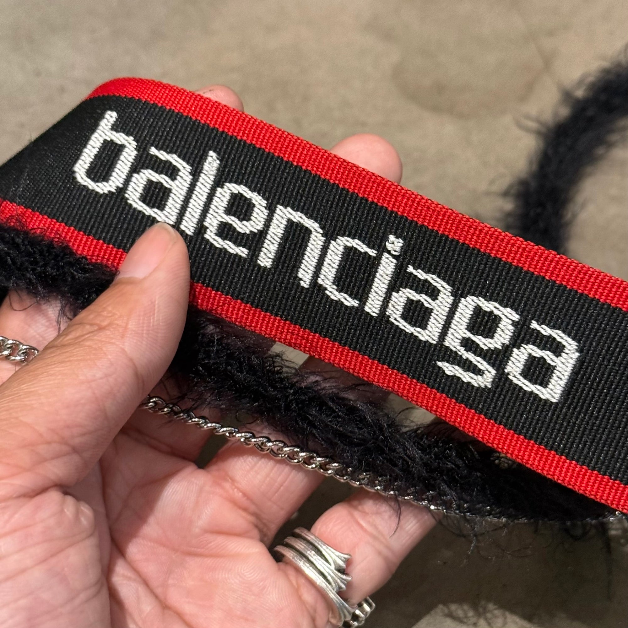 BALENCIAGA HYBRID CAMERA STRAP WALLET CHAIN ‘BLACK/RED’