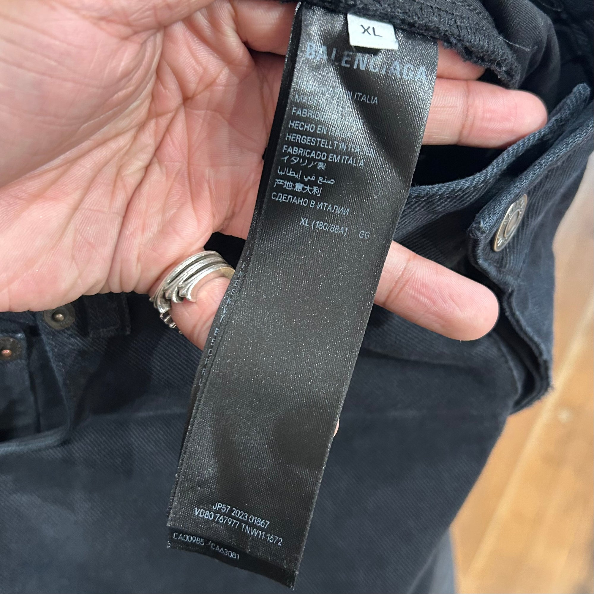 BALENCIAGA SS23 BAGGY SIZE STICKER DENIM ‘BLACK’