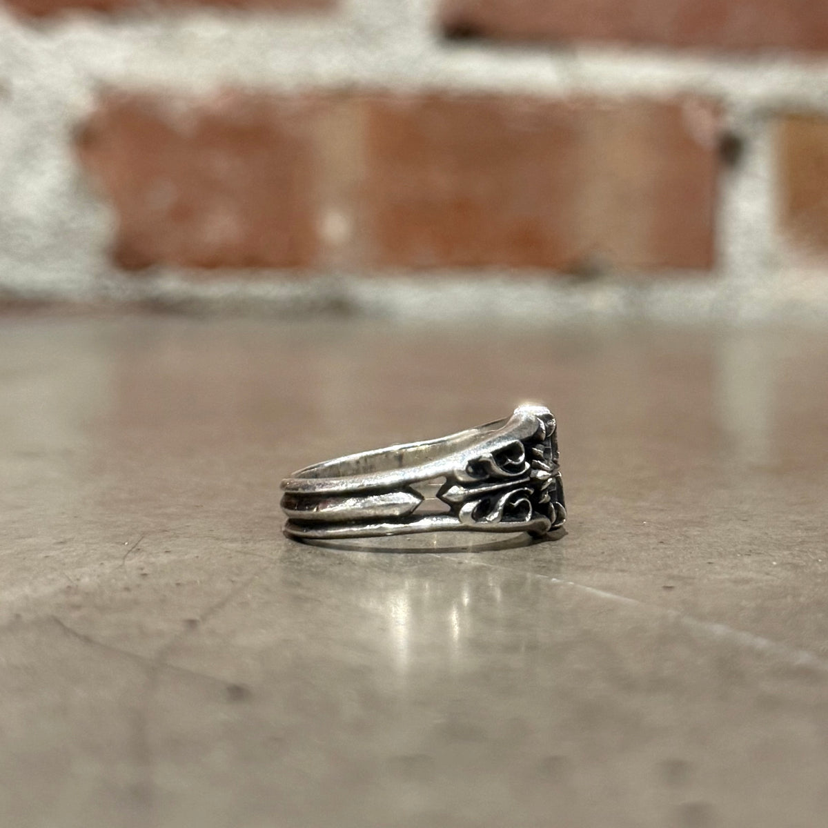 DEAL DESIGN GL CROSS LEVEL RING 'SILVER'