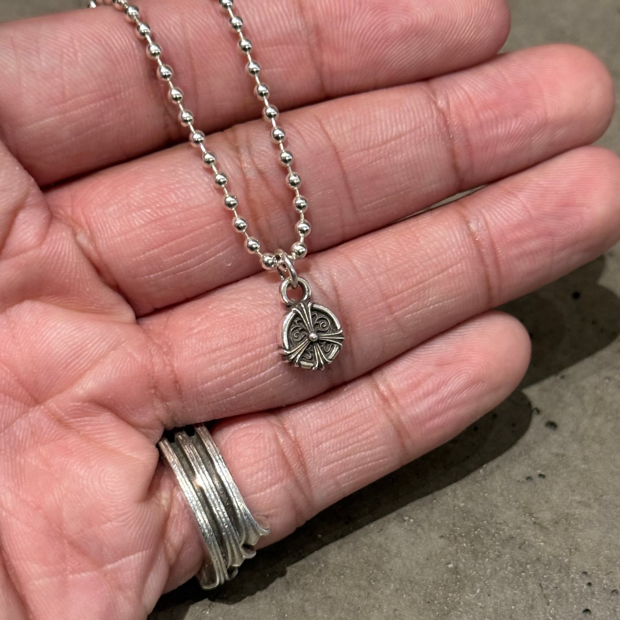 CHROME HEARTS PEACE CHARM NECKLACE ‘SILVER’