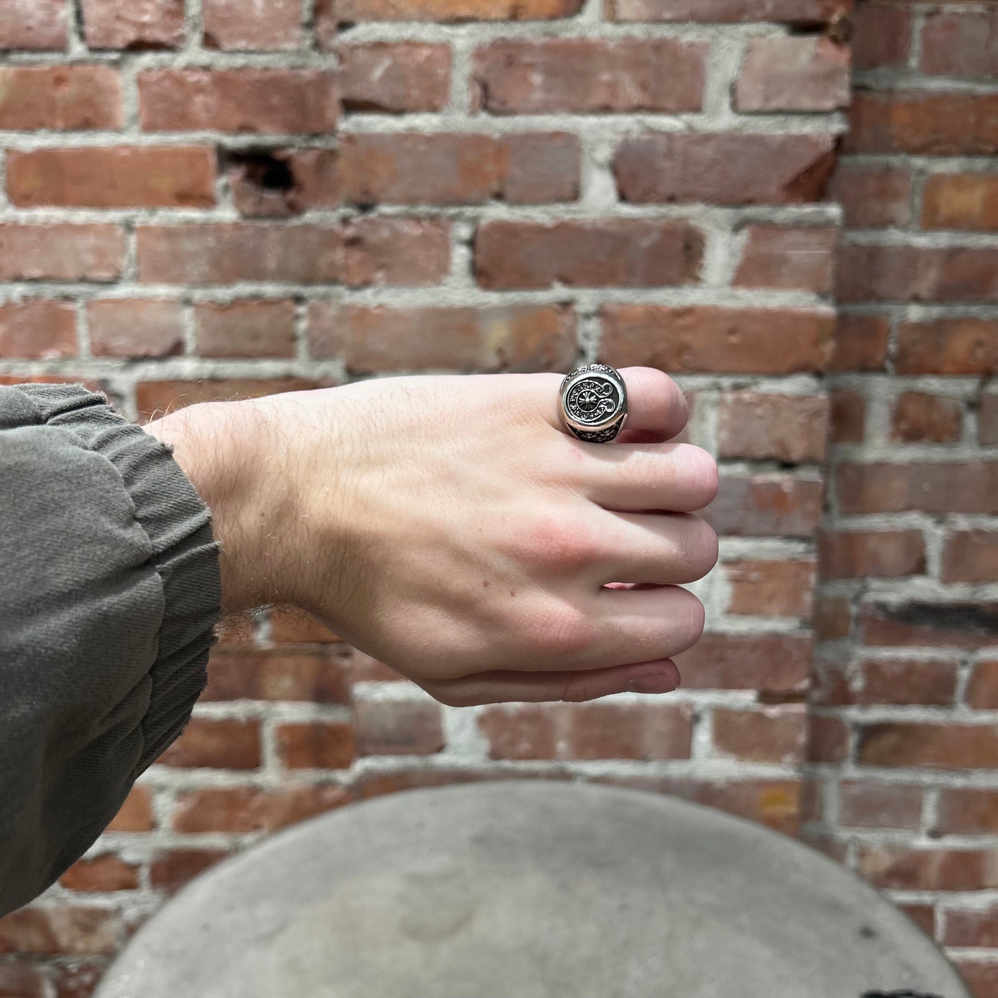 CHROME HEARTS HORSESHOE SIGNET RING ‘SILVER’