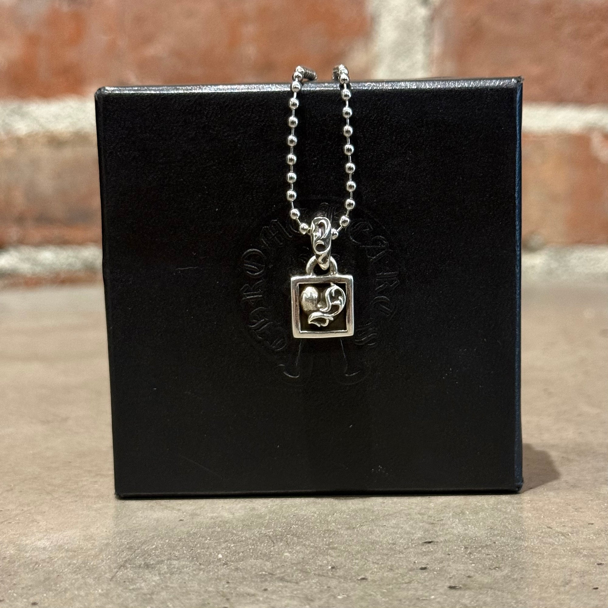 CHROME HEARTS FRAMED HEART NECKLACE ‘SILVER’