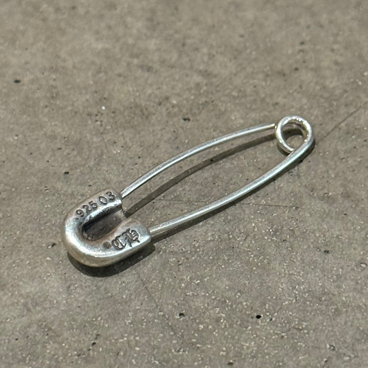 CHROME HEARTS SMALL SAFETY PIN ‘SILVER’