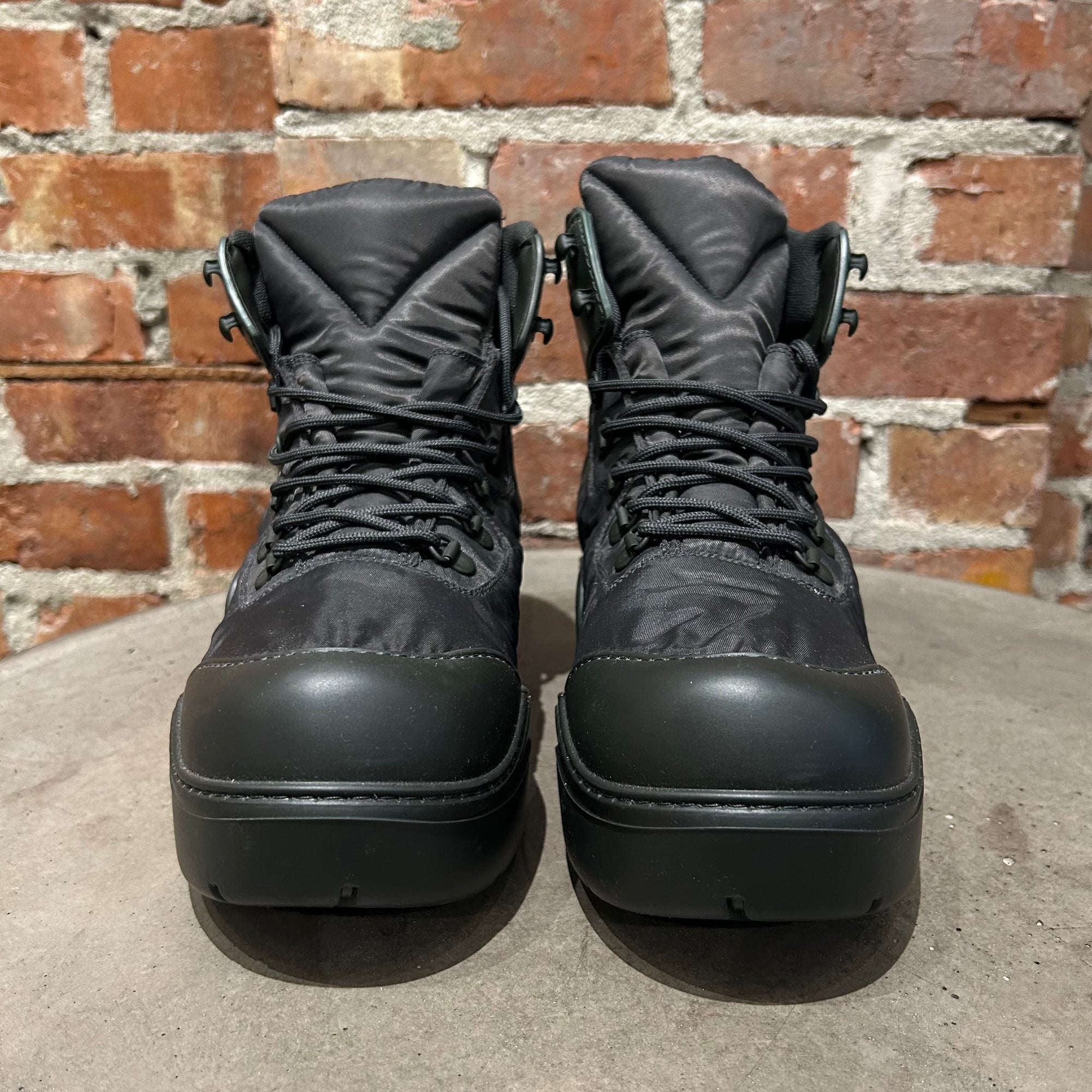 BOTTEGA VENETA PUDDLE BOMBER BOOTS ‘BLACK’
