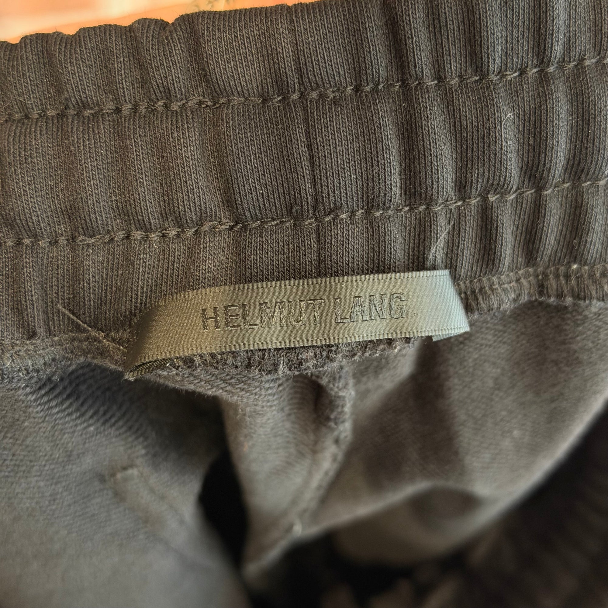 HELMUT LANG SWEATSHORTS ‘BLACK’