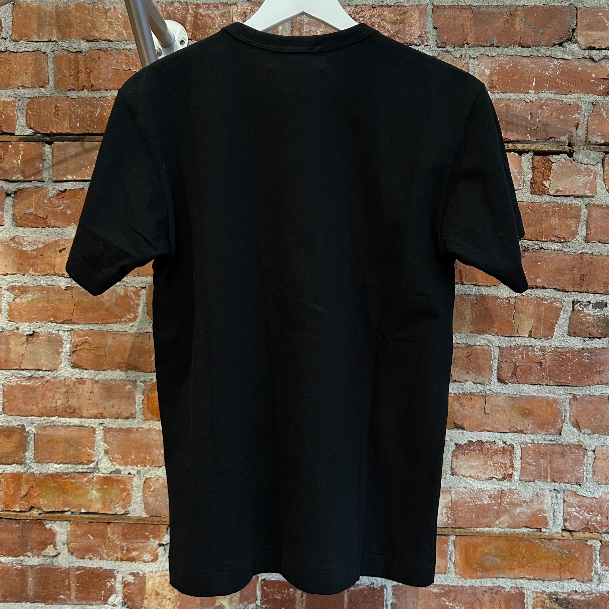 COMME DES GARÇONS CDG LOGO TEE ‘BLACK/ORANGE’