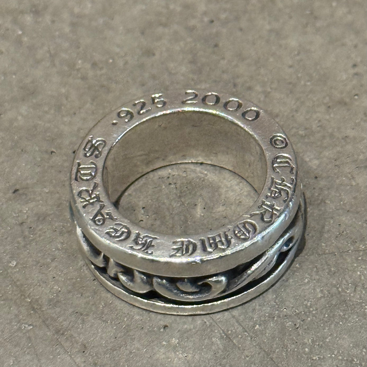 CHROME HEARTS SCROLL SPINNER RING 'SILVER'