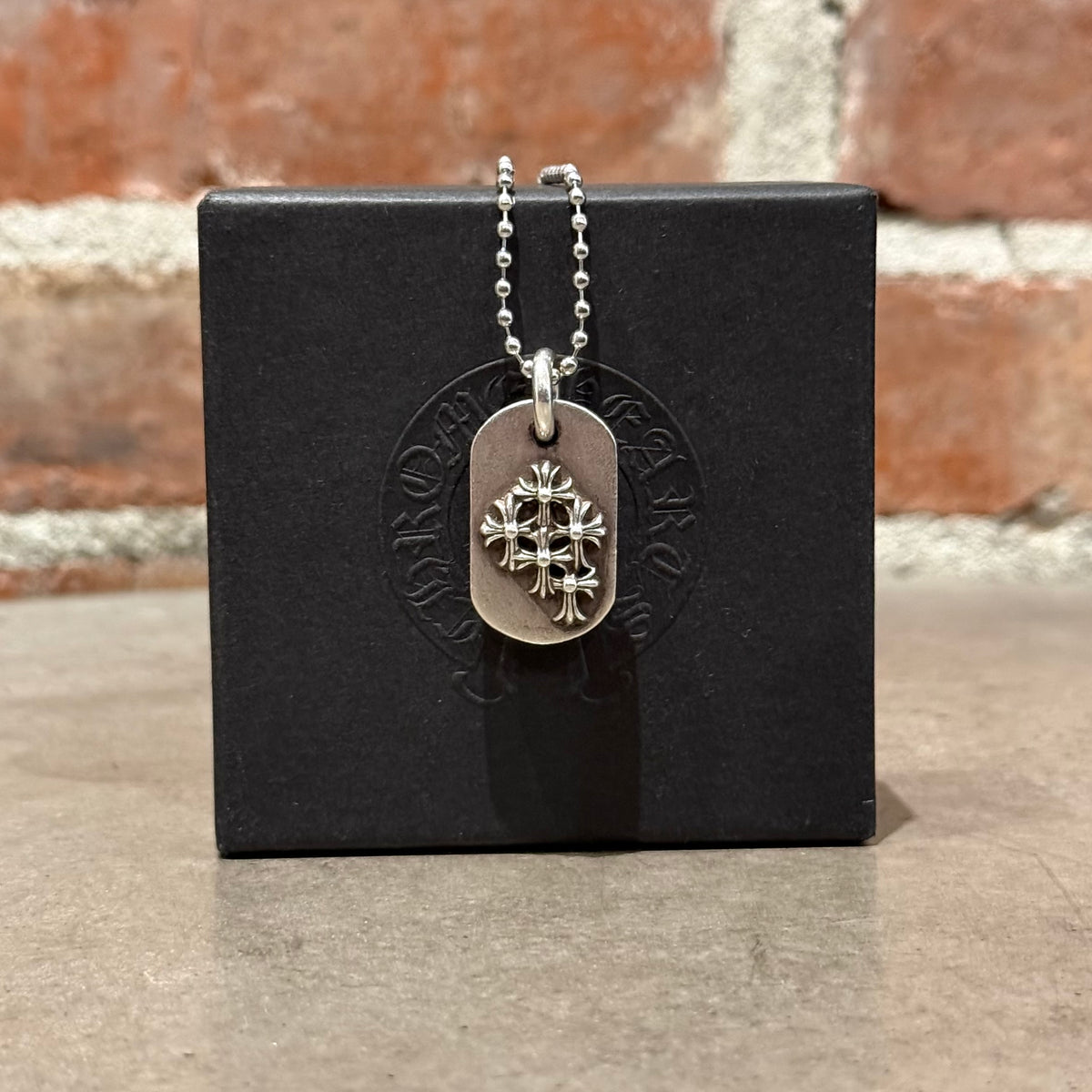CHROME HEARTS RAISED CEMETERY CROSS DOG TAG NECKLACE ’SILVER’
