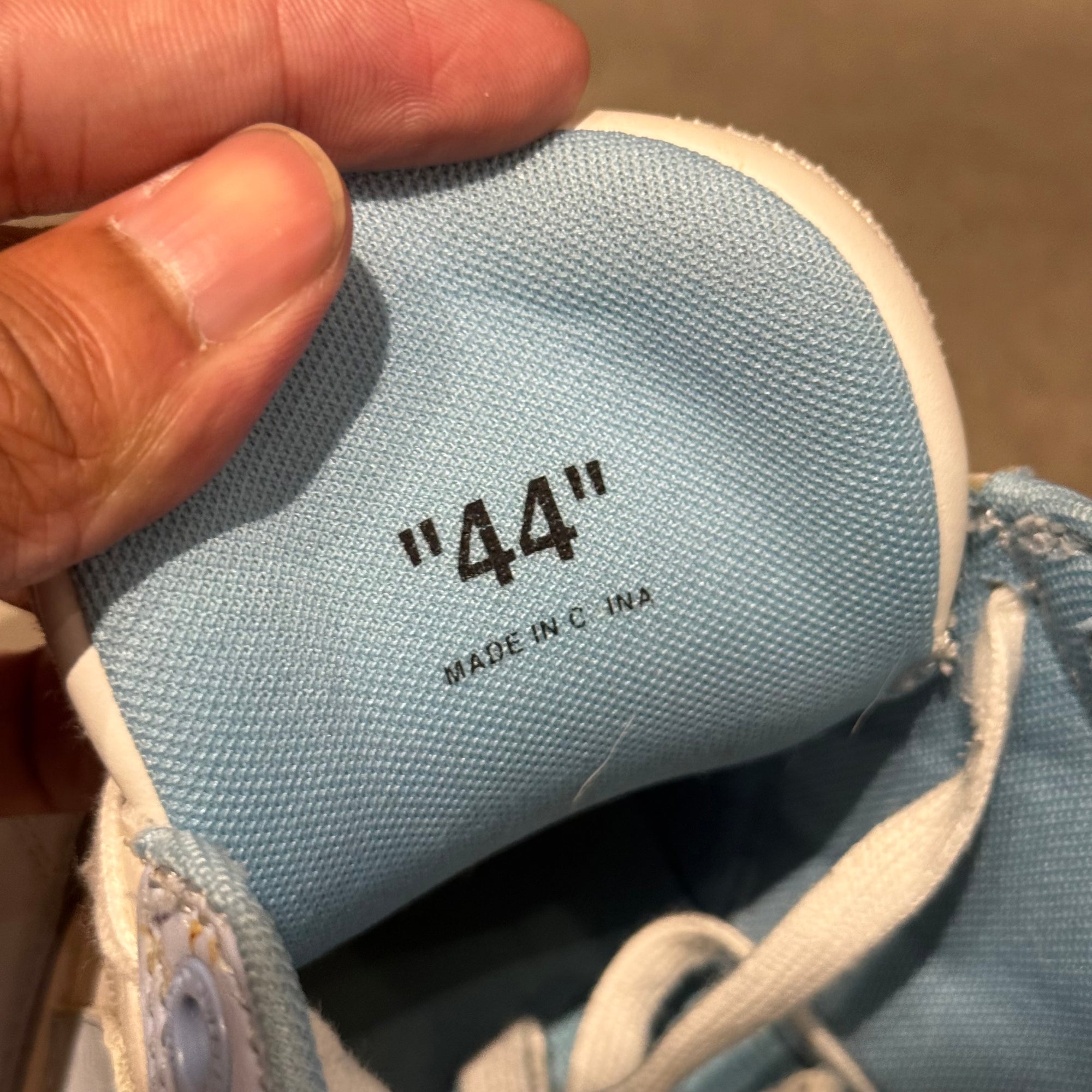 OFF-WHITE UNC TRAINERS ‘SKY BLUE/WHITE’