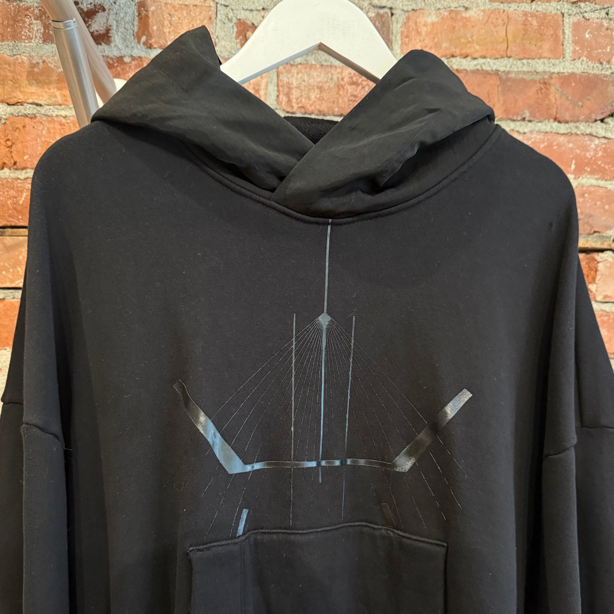 JULIUS SS24 SCALENE PULLOVER HOODIE ‘BLACK’