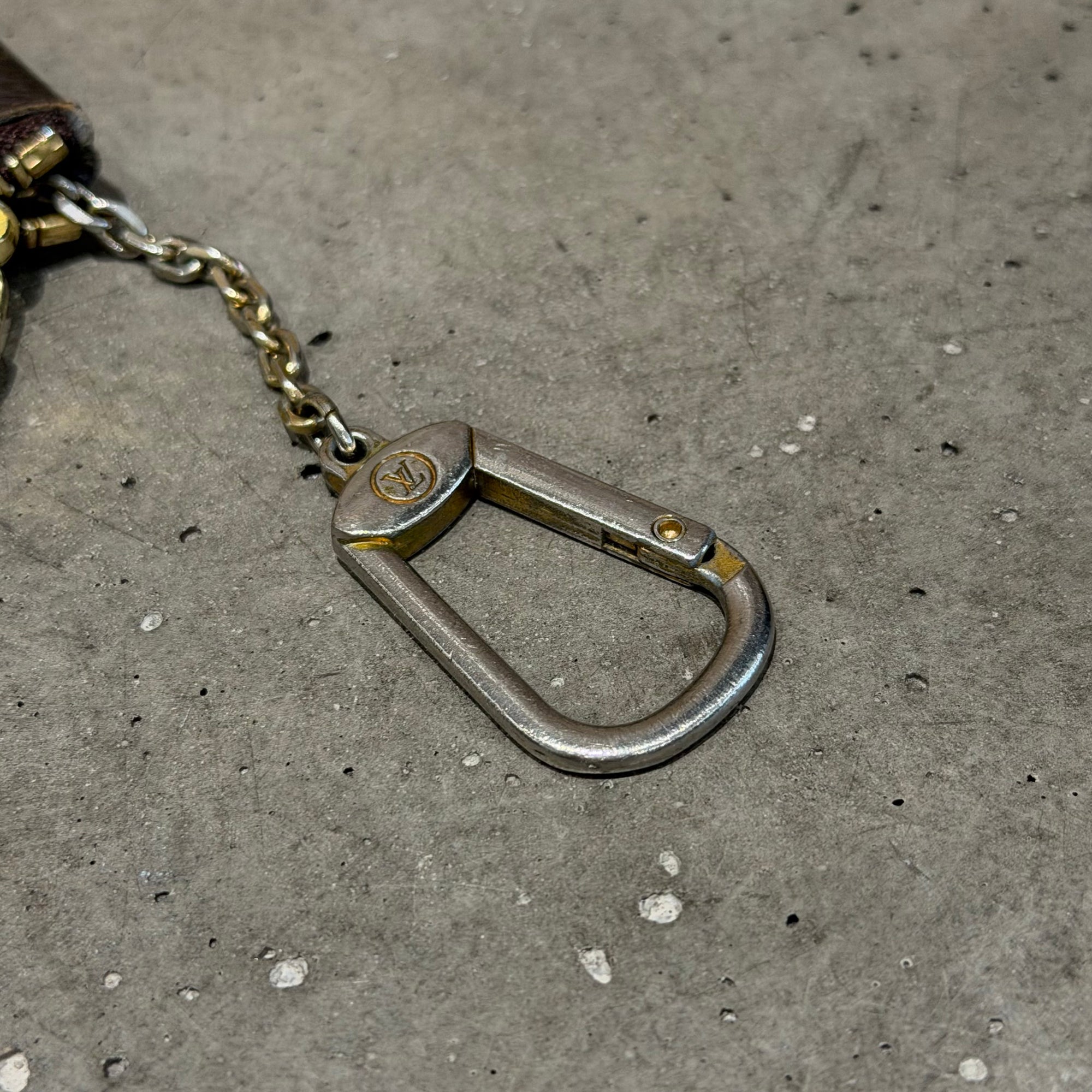 LOUIS VUITTON MONOGRAM CHAIN CARRY POUCH ‘BROWN’