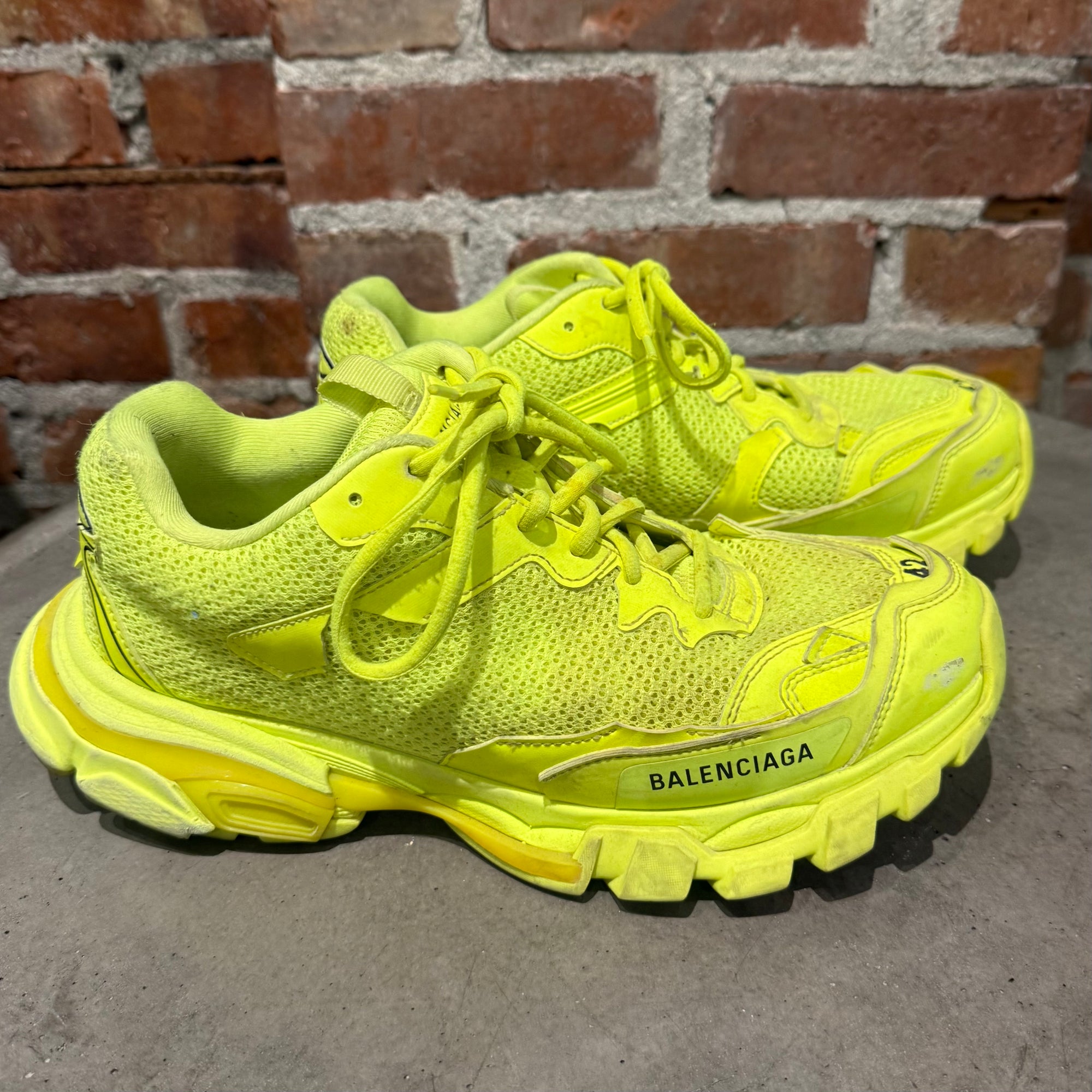 BALENCIAGA TRACK RUNNER SNEAKER ‘YELLOW’