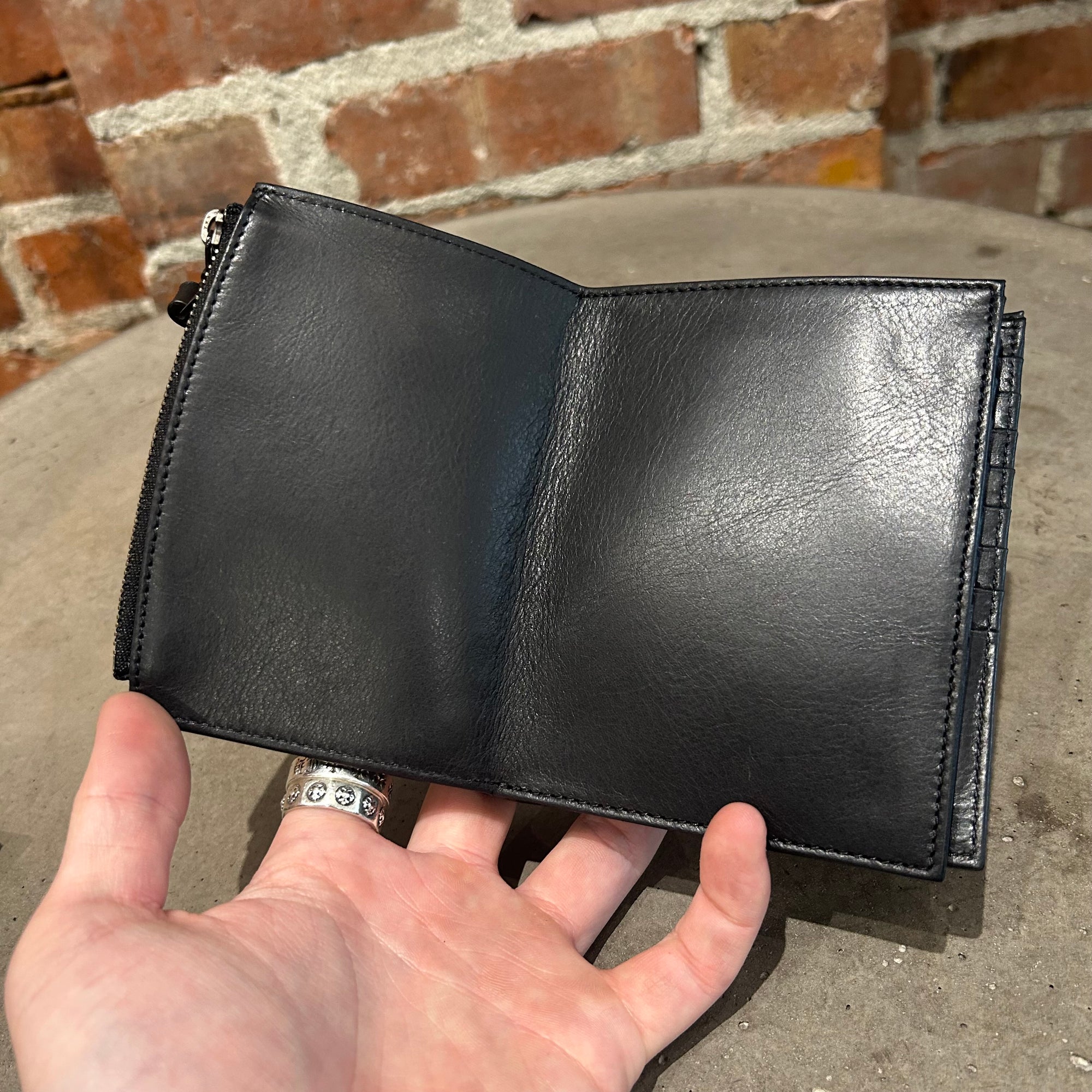 MAISON MARGIELA FOUR STITCH LARGE BIFOLD WALLET ‘BLACK’