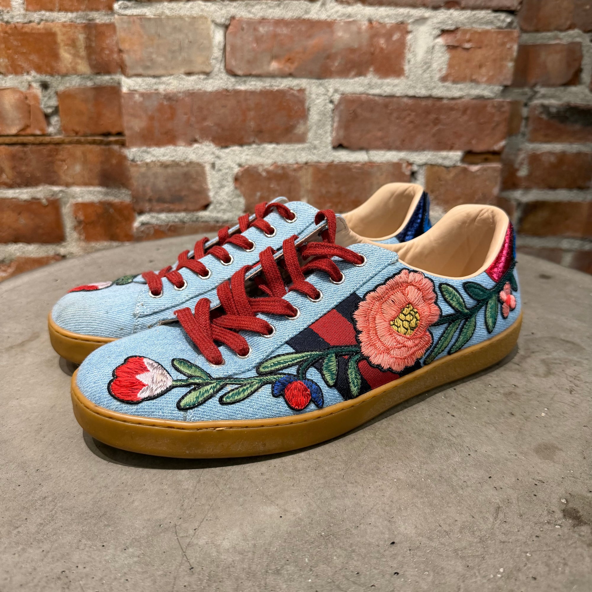 GUCCI ACE FLORAL EMBROIDERY SNEAKERS ‘MULTI’