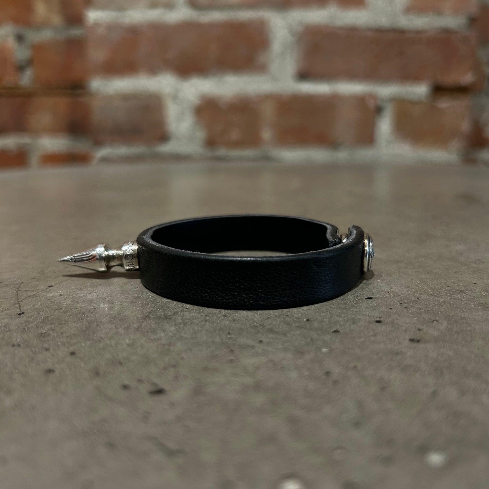 CHROME HEARTS RS3 SPIKE LEATHER BRACELET ‘BLACK’